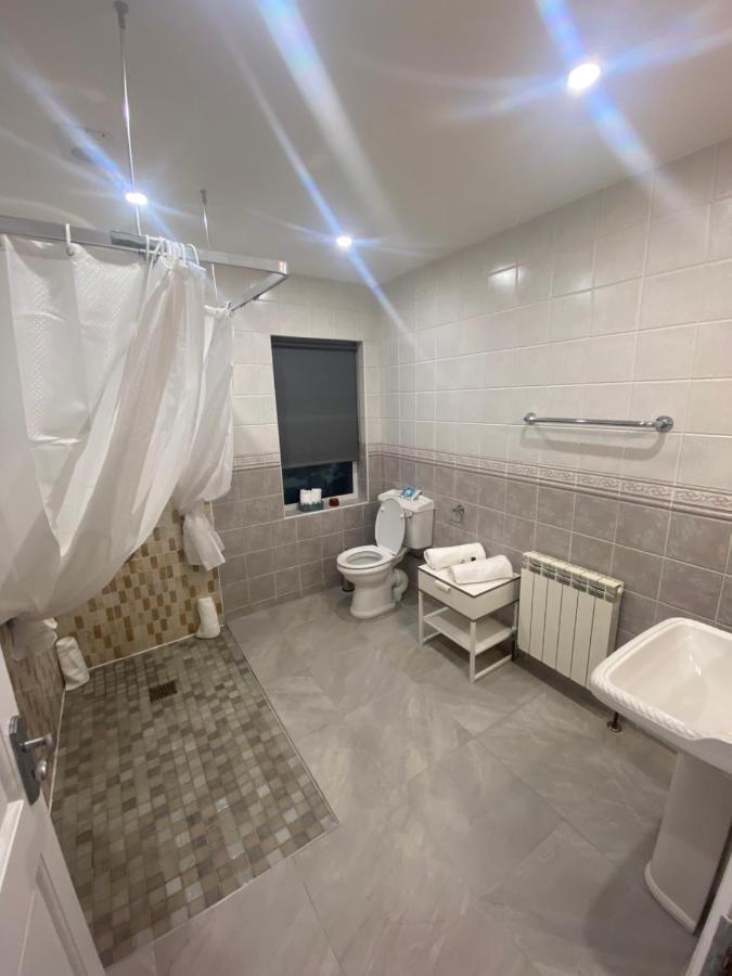 Seaclusion Barna Hotel Barna  Buitenkant foto